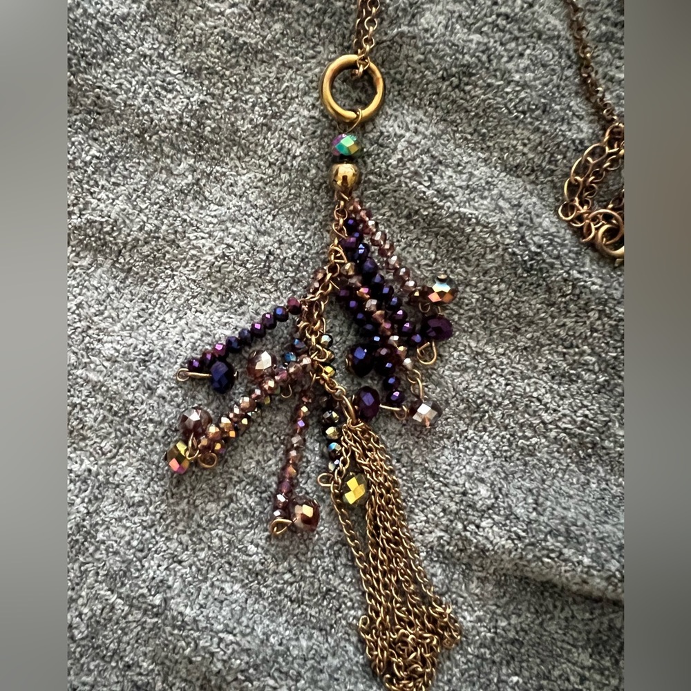 NECKLACE w Purple, blue, iridescent beads